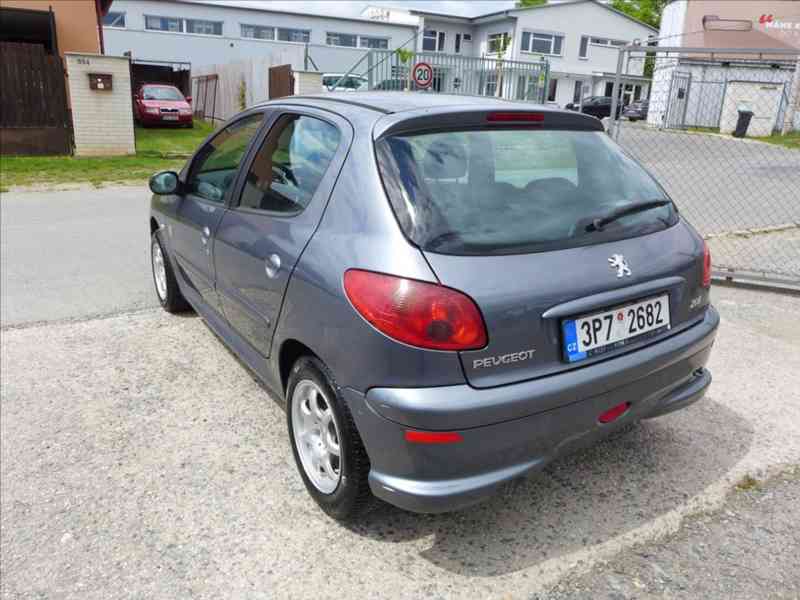 Peugeot 206 1,4 i 16V, KLIMA, ČR - foto 4