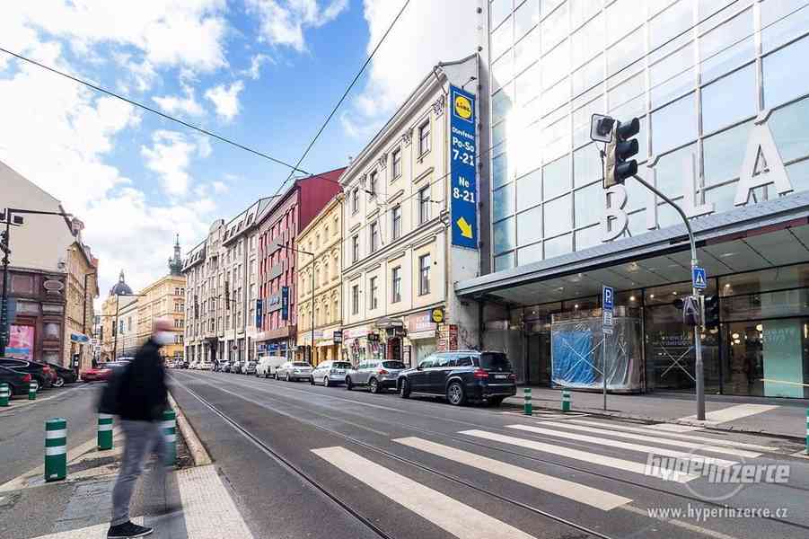 Pronájem obchodních prostor v OD Bílá Labuť, Na Poříčí, Praha 1 - foto 3