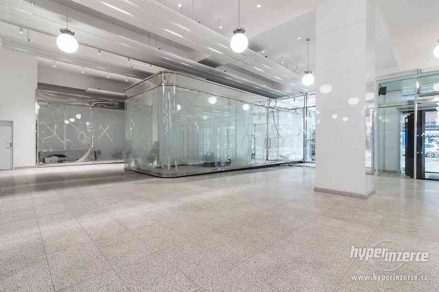 Pronájem obchodních prostor v OD Bílá Labuť, Na Poříčí, Praha 1 - foto 13