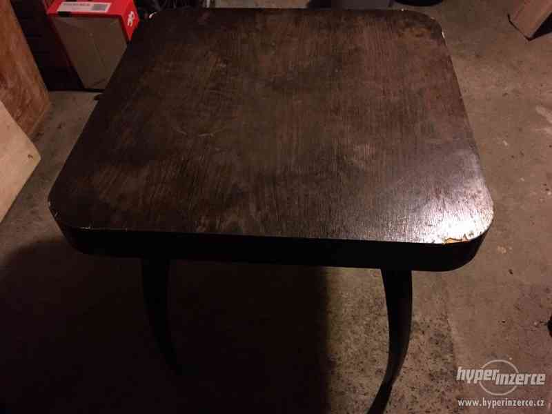 Prodám 2 retro dřevěné čtvercové stoly - foto 1