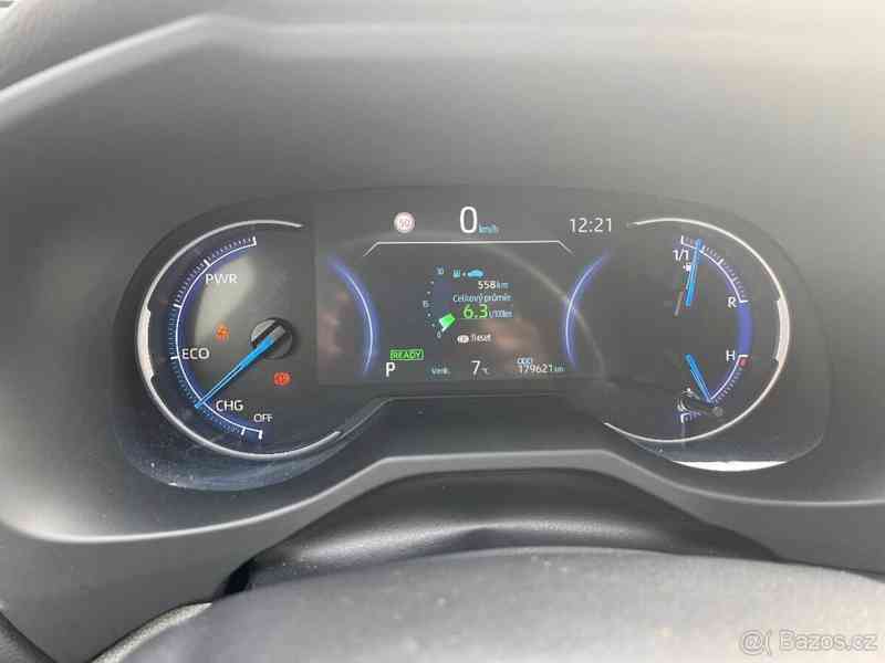 Toyota RAV4 2,5   Hybrid 4x4 - foto 9