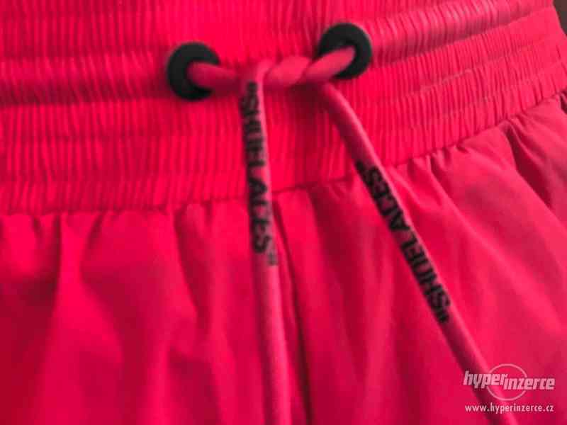 Růžové šortky zn. Off-white - foto 5
