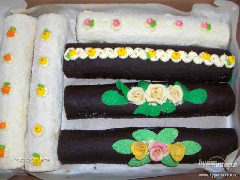 Upecu dorty,koláče,rolády,cukroví - foto 14