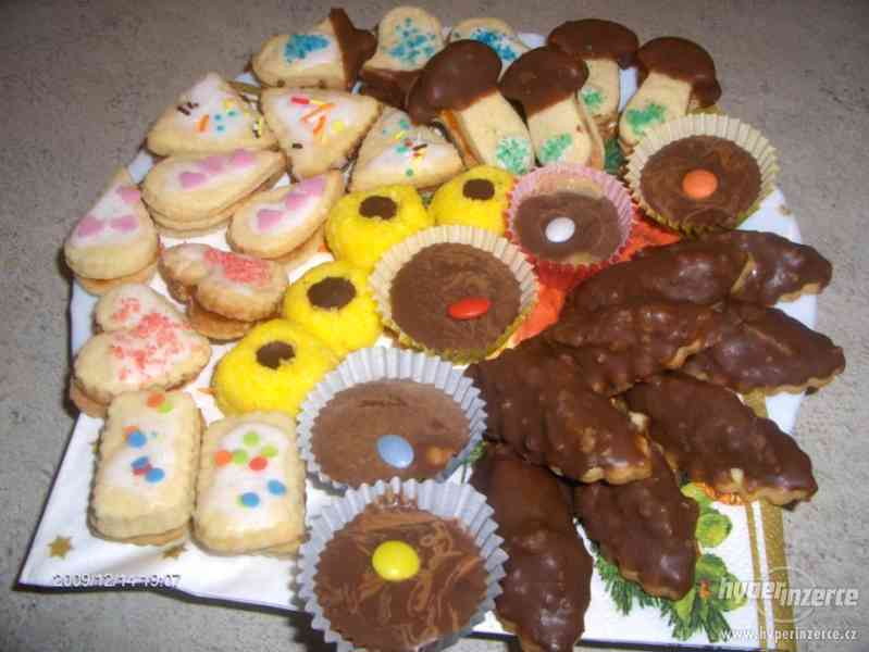 Upecu dorty,koláče,rolády,cukroví - foto 21