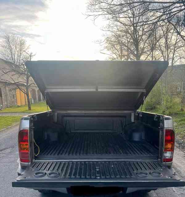 Toyota Hilux 3.0 D4D Double Cab Executive man. 126kw - foto 10