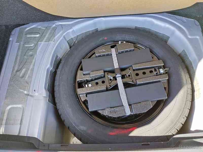 Škoda Kamiq 1,0   TSI Scoutline - foto 18
