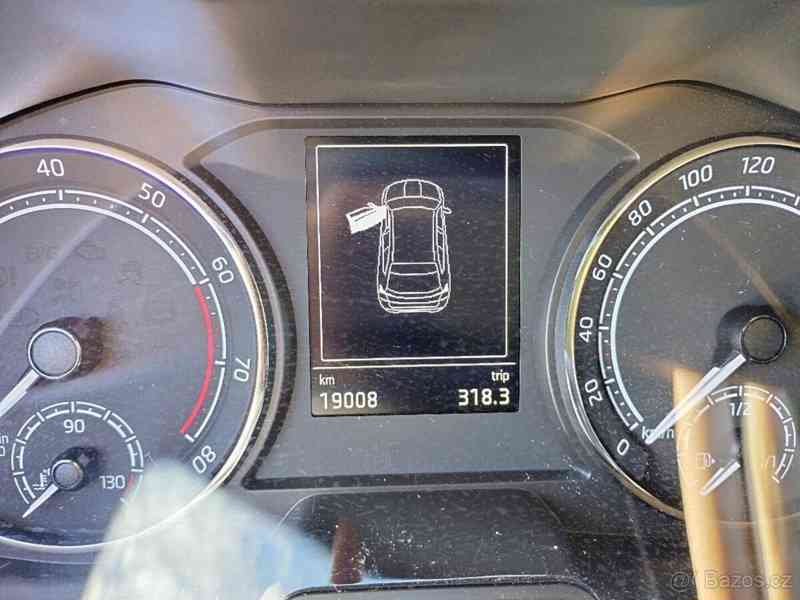 Škoda Kamiq 1,0   TSI Scoutline - foto 10