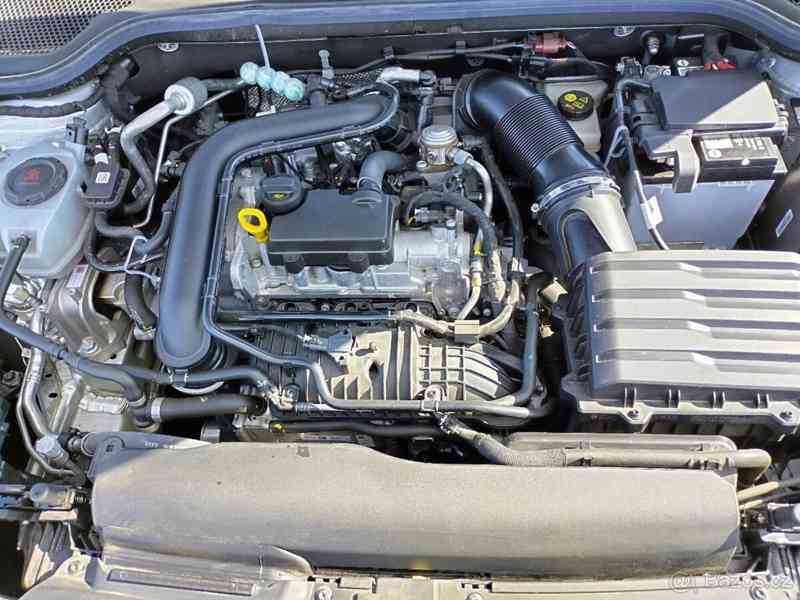 Škoda Kamiq 1,0   TSI Scoutline - foto 4