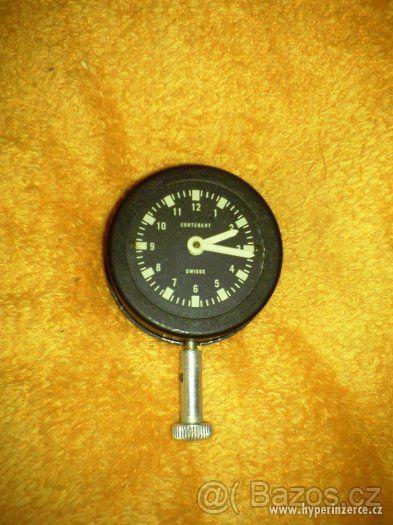 Dobové autohodiny z roku 1957 Cortebert Swisse - foto 1
