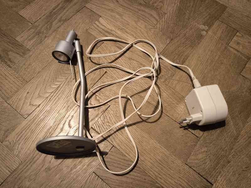 Ikea stolní lampička VIRA