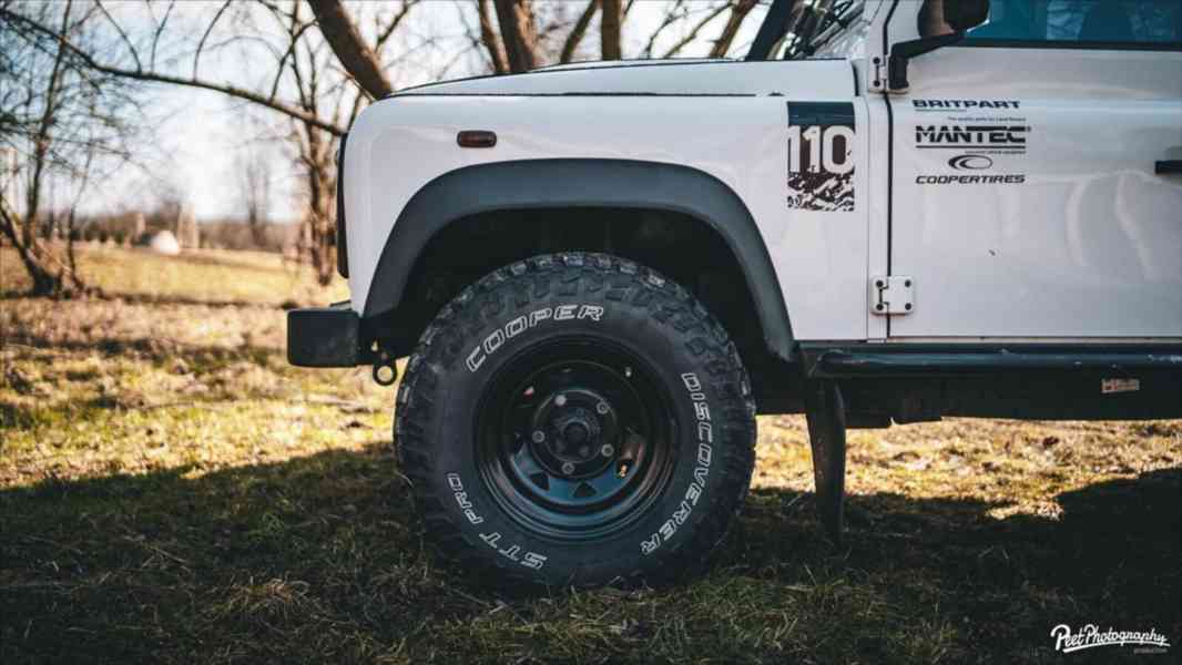 Land Rover Defender 2,4 - foto 6
