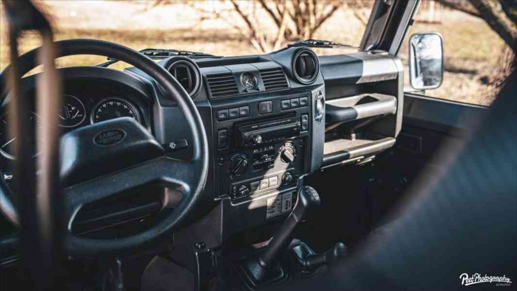 Land Rover Defender 2,4 - foto 10