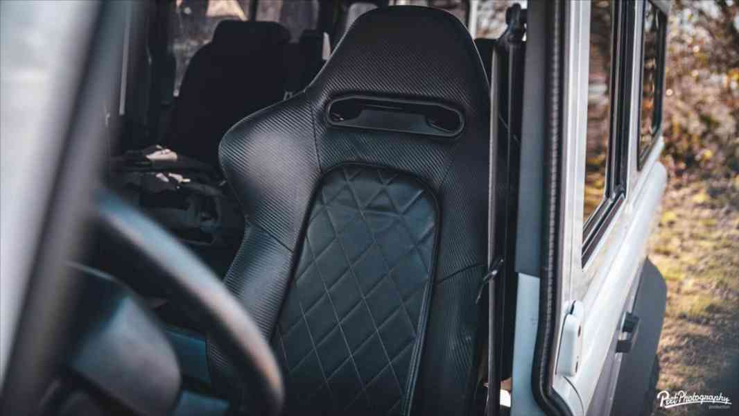 Land Rover Defender 2,4 - foto 9