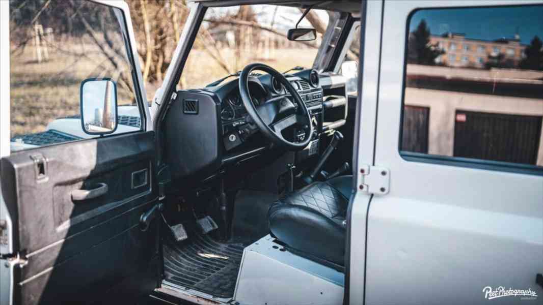 Land Rover Defender 2,4 - foto 11