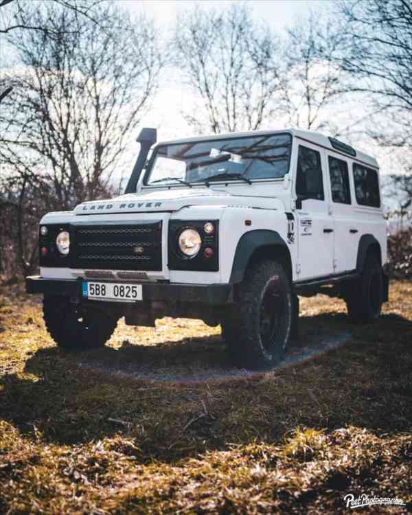 Land Rover Defender 2,4 - foto 1