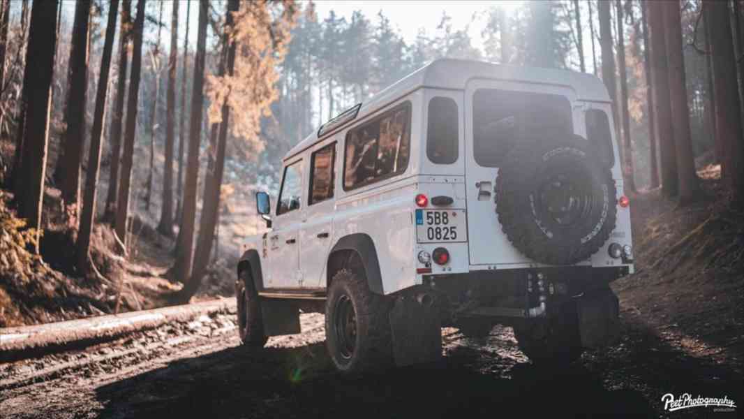 Land Rover Defender 2,4 - foto 5