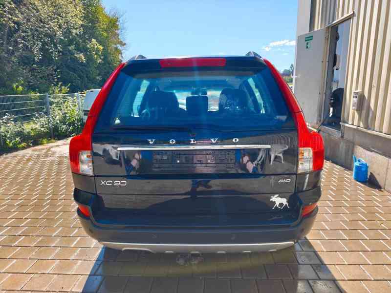 Volvo XC90 D5 Kinetic 136kw - foto 6