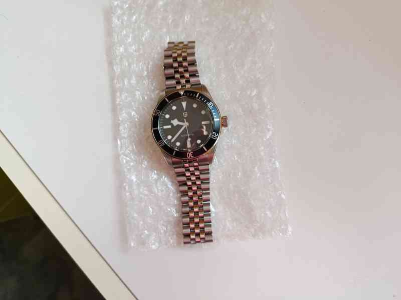 Pagani Design/pocta Tudoru/.Nové,safír,automat Seiko.Černé. - foto 9