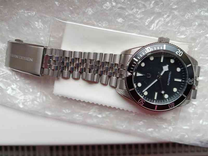 Pagani Design/pocta Tudoru/.Nové,safír,automat Seiko.Černé. - foto 7