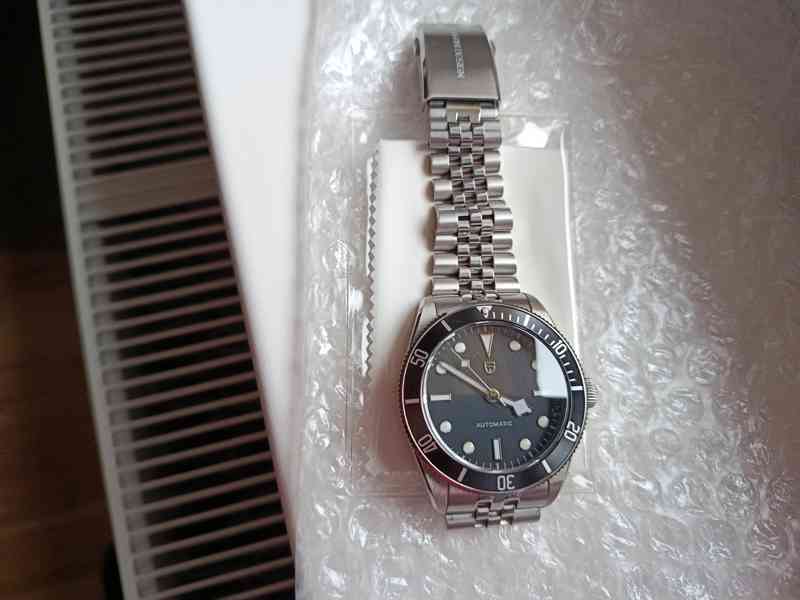 Pagani Design/pocta Tudoru/.Nové,safír,automat Seiko.Černé. - foto 6