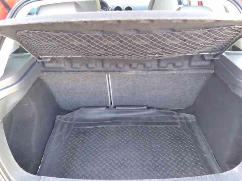 SEAT IBIZA 1.4 16V ČR,SERVISKA - foto 22