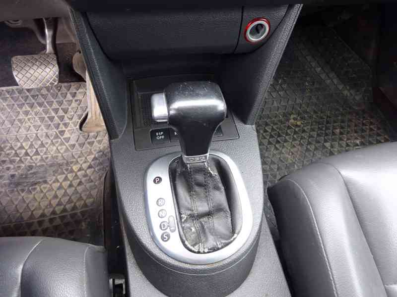 VW TOURAN 1.9 TDI r.v.2008 (77 KW) AUTOMAT - foto 10