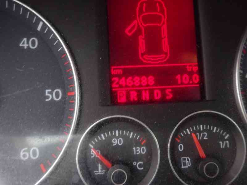 VW TOURAN 1.9 TDI r.v.2008 (77 KW) AUTOMAT - foto 8