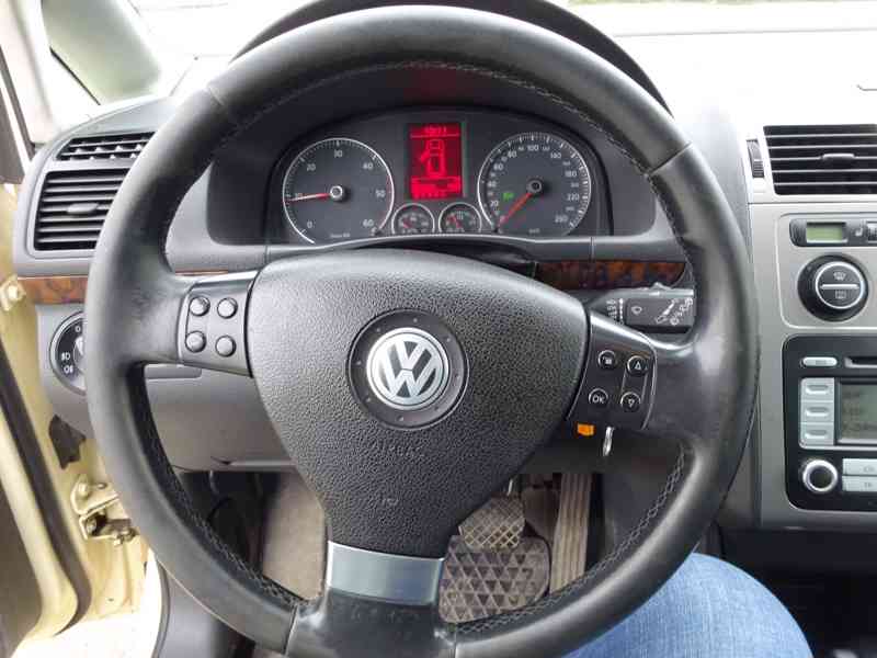 VW TOURAN 1.9 TDI r.v.2008 (77 KW) AUTOMAT - foto 9