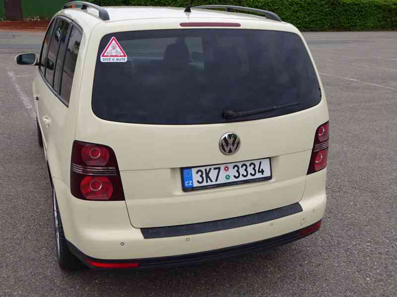 VW TOURAN 1.9 TDI r.v.2008 (77 KW) AUTOMAT - foto 4