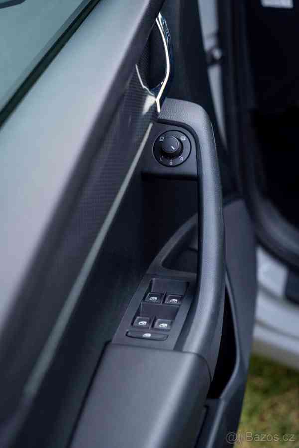 Škoda Octavia 2,0   RS TDI 4x4 DSG - foto 11