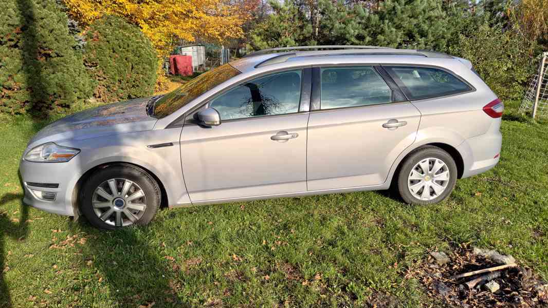 Ford Mondeo Combi 2011 1.6 118kW 157 500km - foto 8