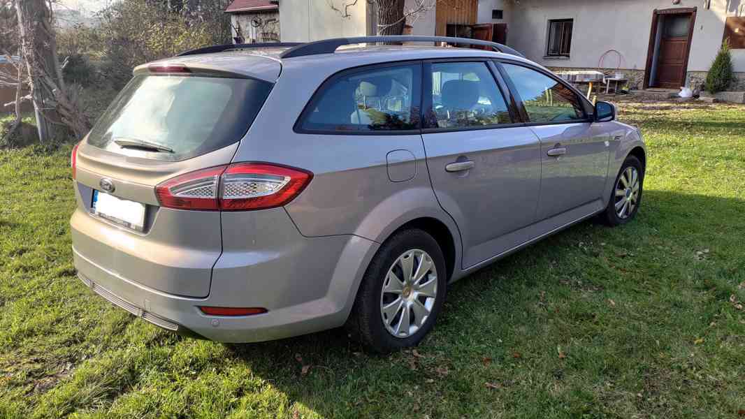 Ford Mondeo Combi 2011 1.6 118kW 157 500km - foto 6