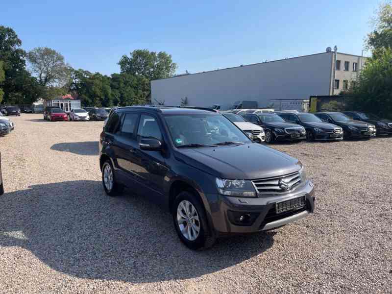 Suzuki Grand Vitara 2.4i Club Aut. benzín 124kw - foto 2