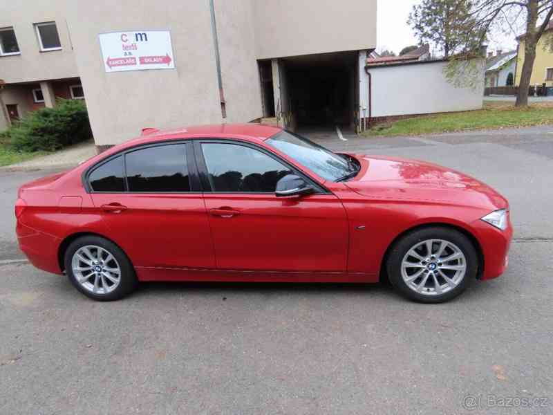 BMW Řada 3 2,0   320d Sport Line - foto 4