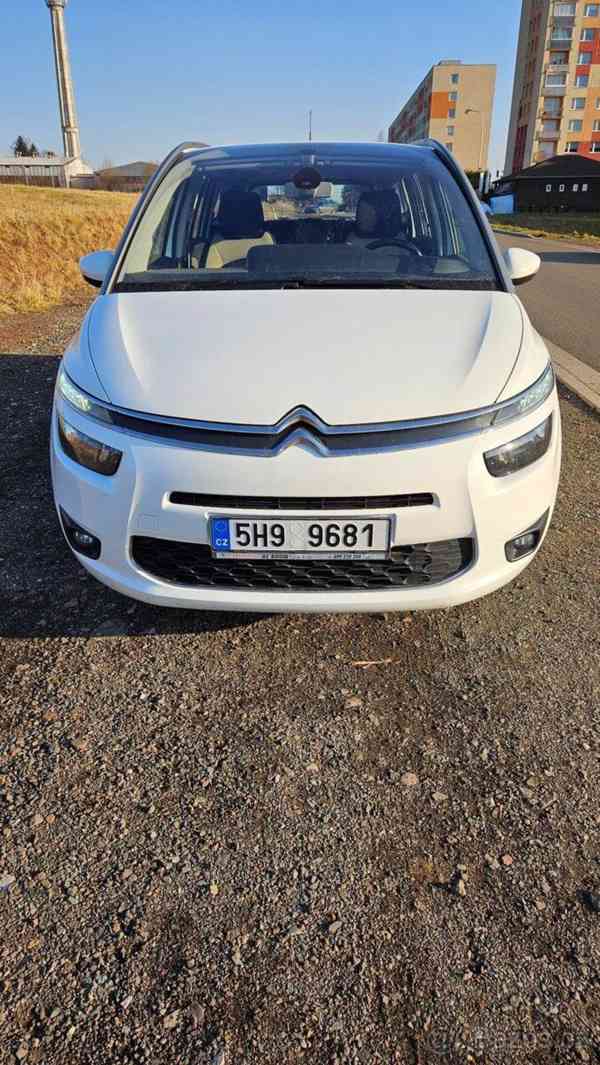 Citroën C4 Picasso 1,6   HDi 7-míst Inensive 105900 km - foto 10