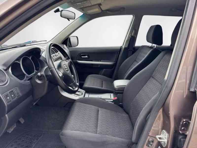 Suzuki Grand Vitara 2.4i Comfort benzín 124kw - foto 11