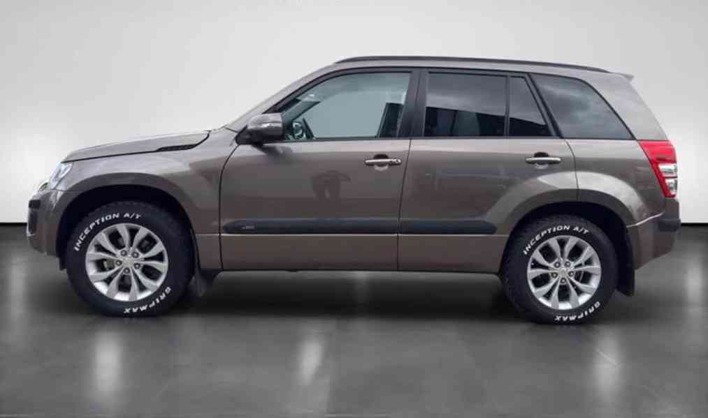 Suzuki Grand Vitara 2.4i Comfort benzín 124kw - foto 8