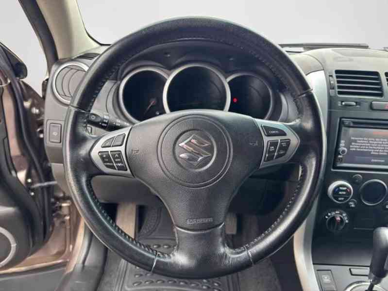 Suzuki Grand Vitara 2.4i Comfort benzín 124kw - foto 21