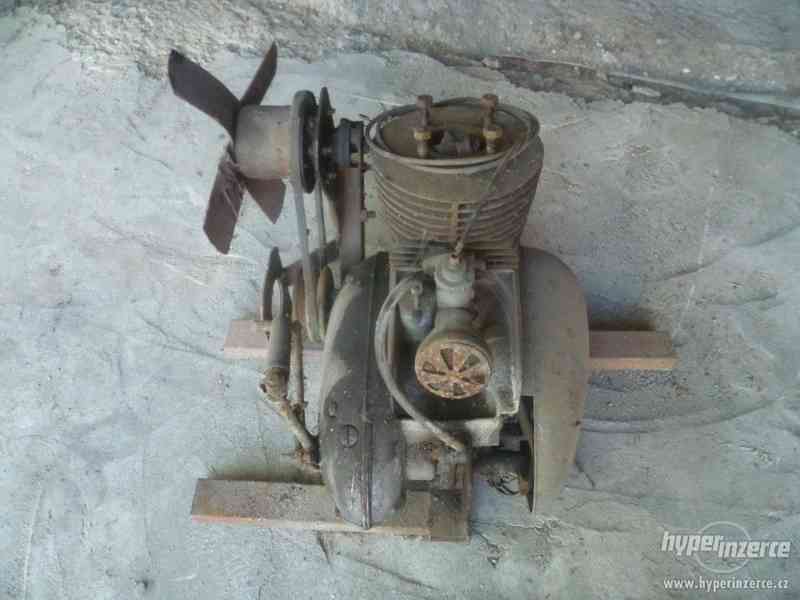 Staré motory - foto 9