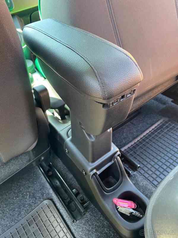 Fiat Panda 1,3 cross 2017 serv.kniha - foto 14