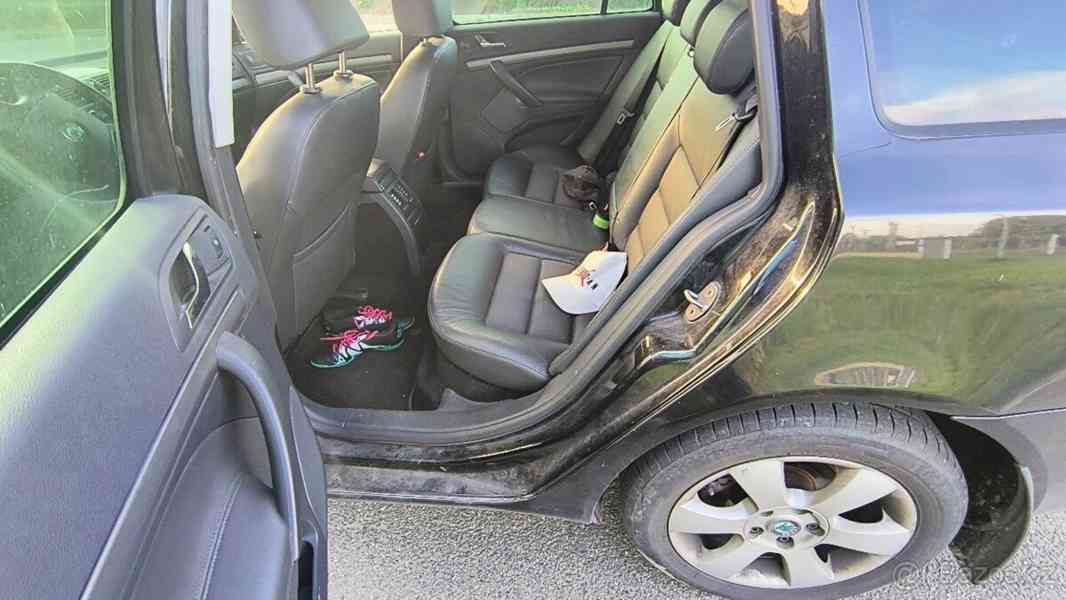 Škoda Octavia 1,9 II kombi - foto 5