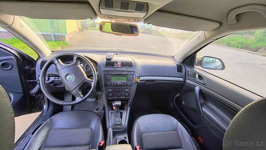 Škoda Octavia 1,9 II kombi - foto 12