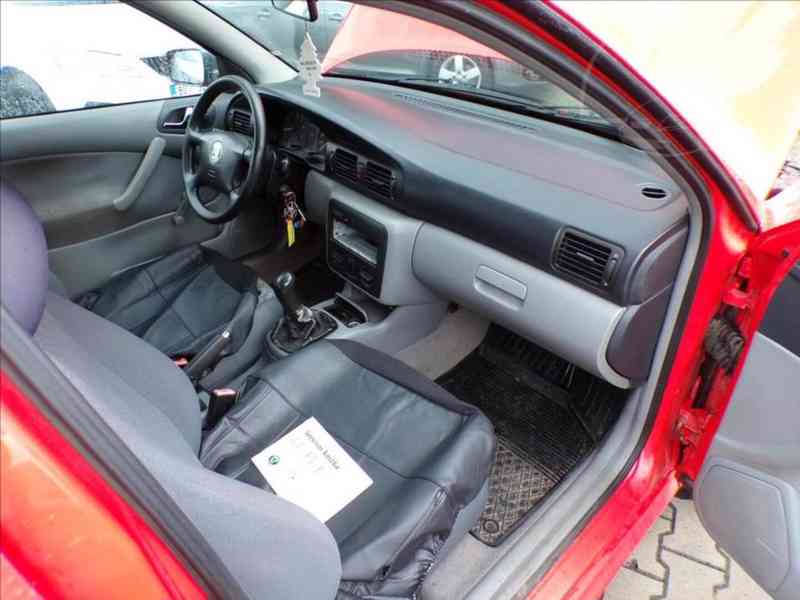 Škoda Octavia 1,6 TAŽ.ZAŘ. - foto 13