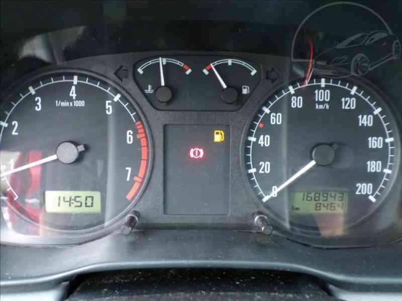 Škoda Octavia 1,6 TAŽ.ZAŘ. - foto 6
