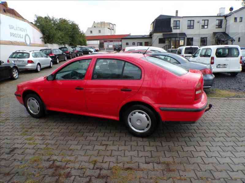 Škoda Octavia 1,6 TAŽ.ZAŘ. - foto 4