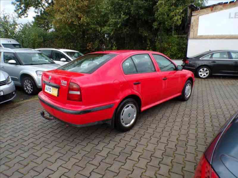 Škoda Octavia 1,6 TAŽ.ZAŘ. - foto 3