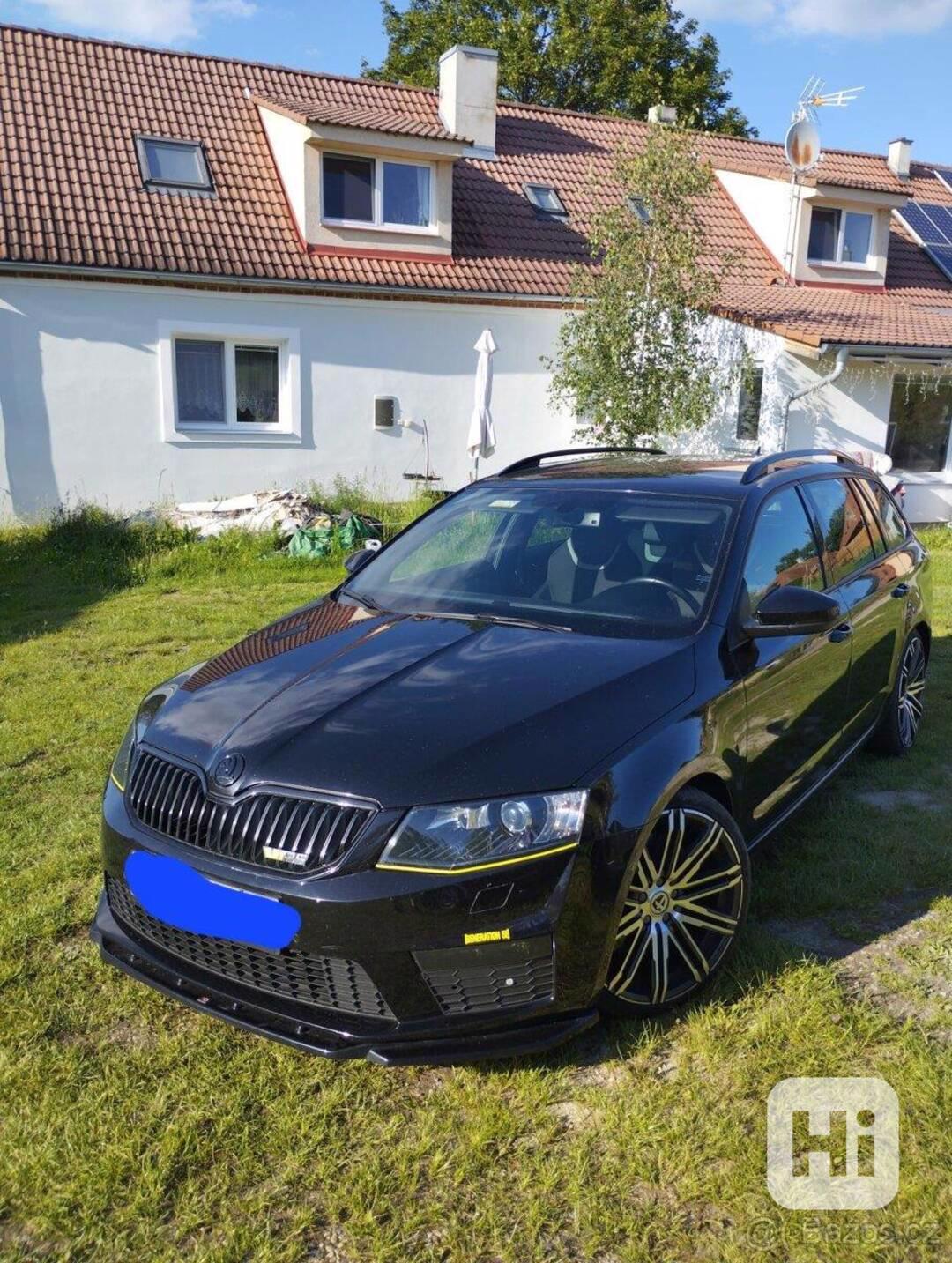 Škoda Octavia 2,0   TDI RS - foto 1