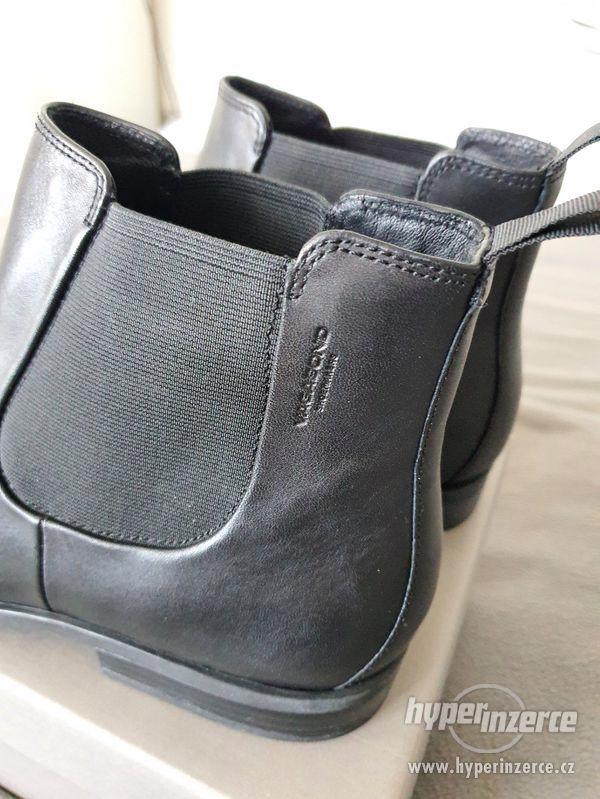 VAGABOND - Kotníková kožená obuv, černá, vel. 45 - foto 3