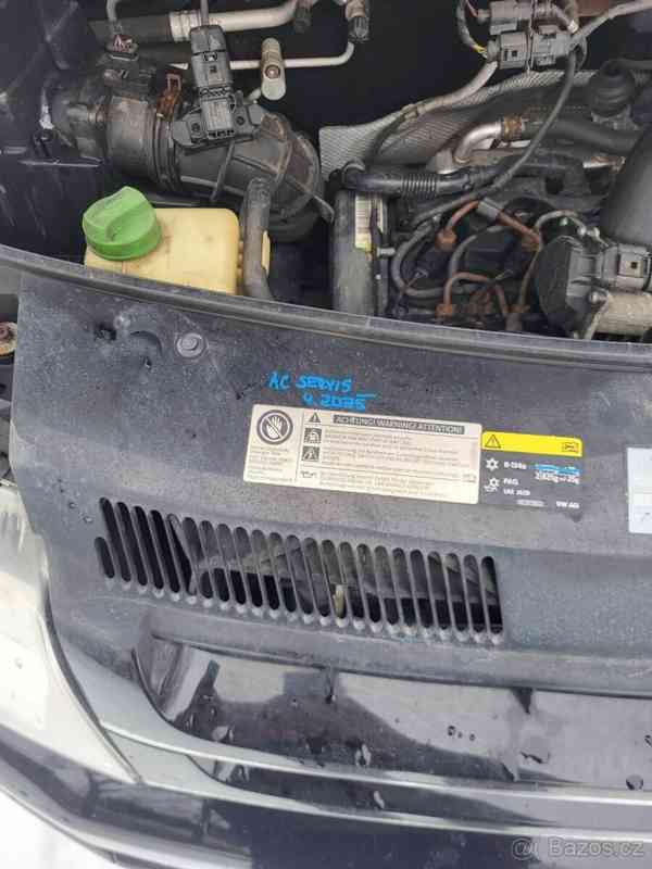 Volkswagen Caravelle 2,0   tdi - foto 13