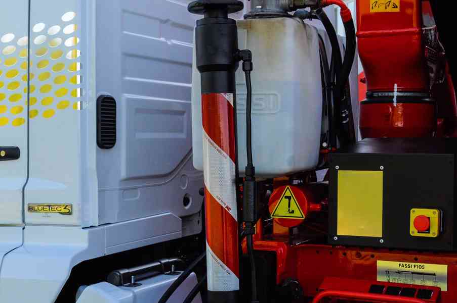 MERCEDES AXOR 1829 TŘÍSTRANNÝ SKLÁPĚČ HYDRAULICKÁ RUKA EU-5 - foto 32
